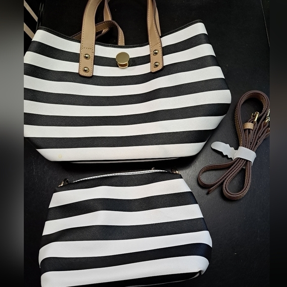 NWOT Two Crossbody Striped Bags - Picture 8 of 10